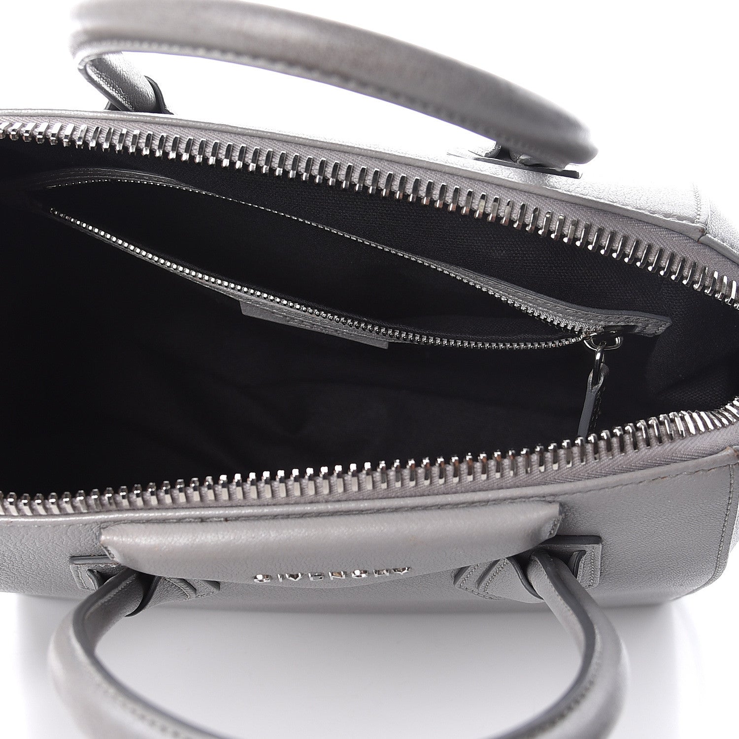 Givenchy Sugar Goatskin Small Antigona Pearl Grey 5 of 18