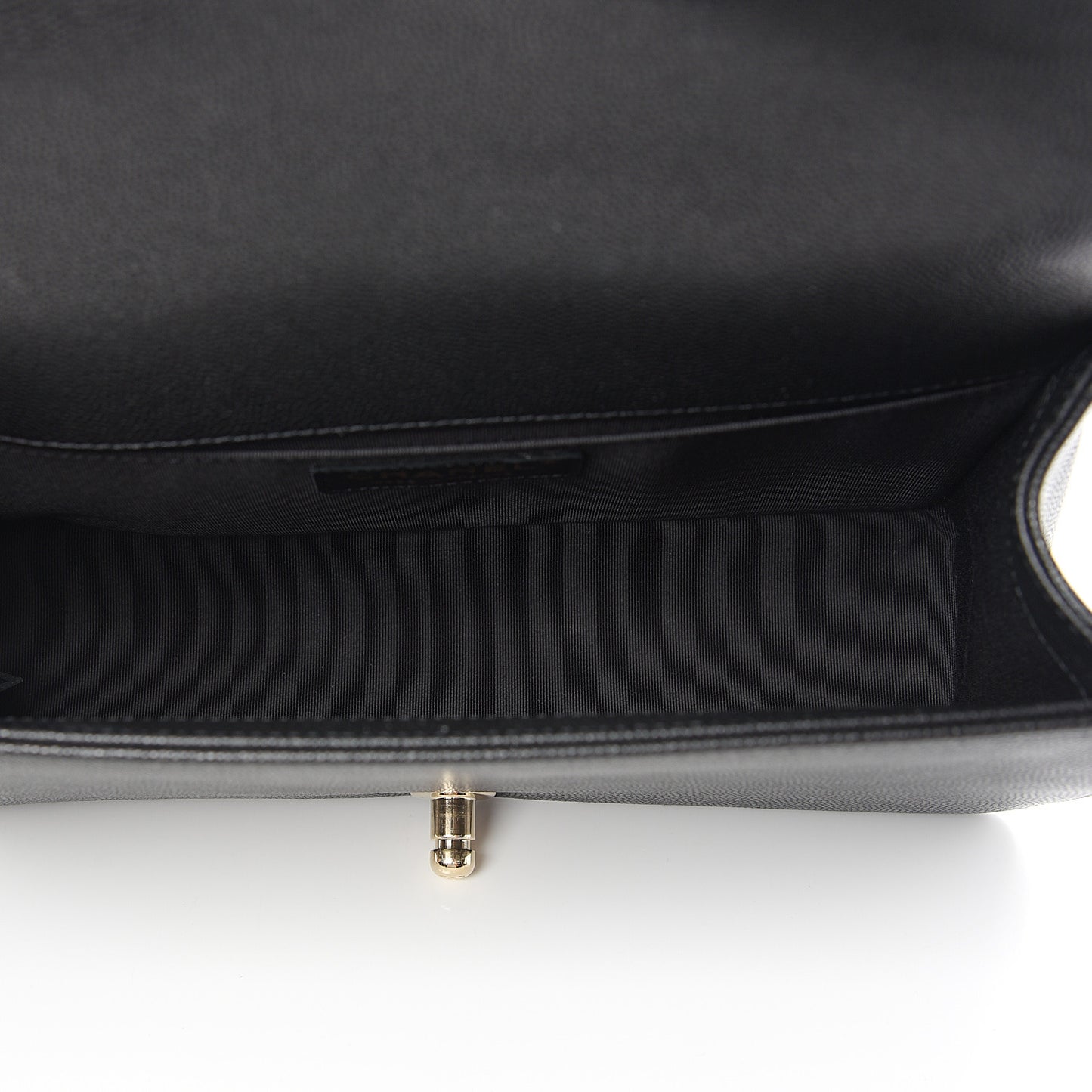 Caviar Quilted Medium Boy Flap Black