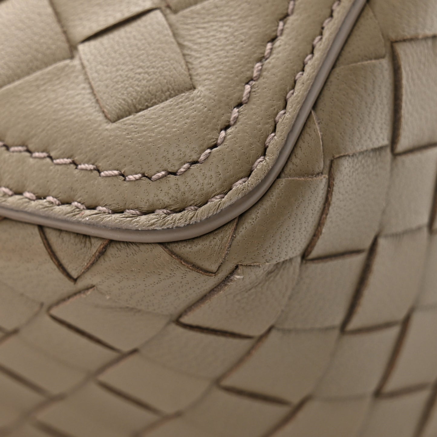 Nappa Intrecciato Alumna Bag Limestone