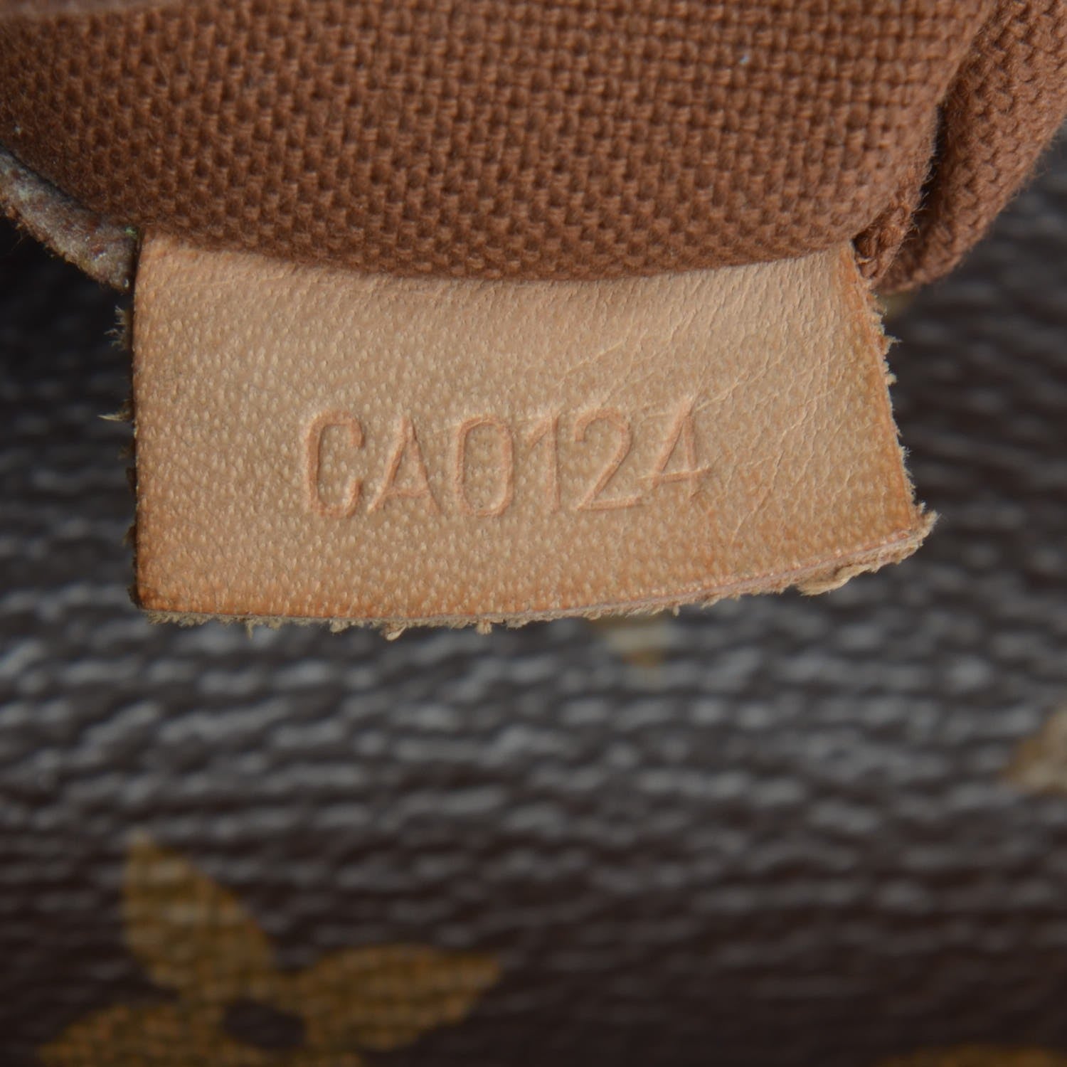 Louis Vuitton Monogram Sully MM 9 of 9
