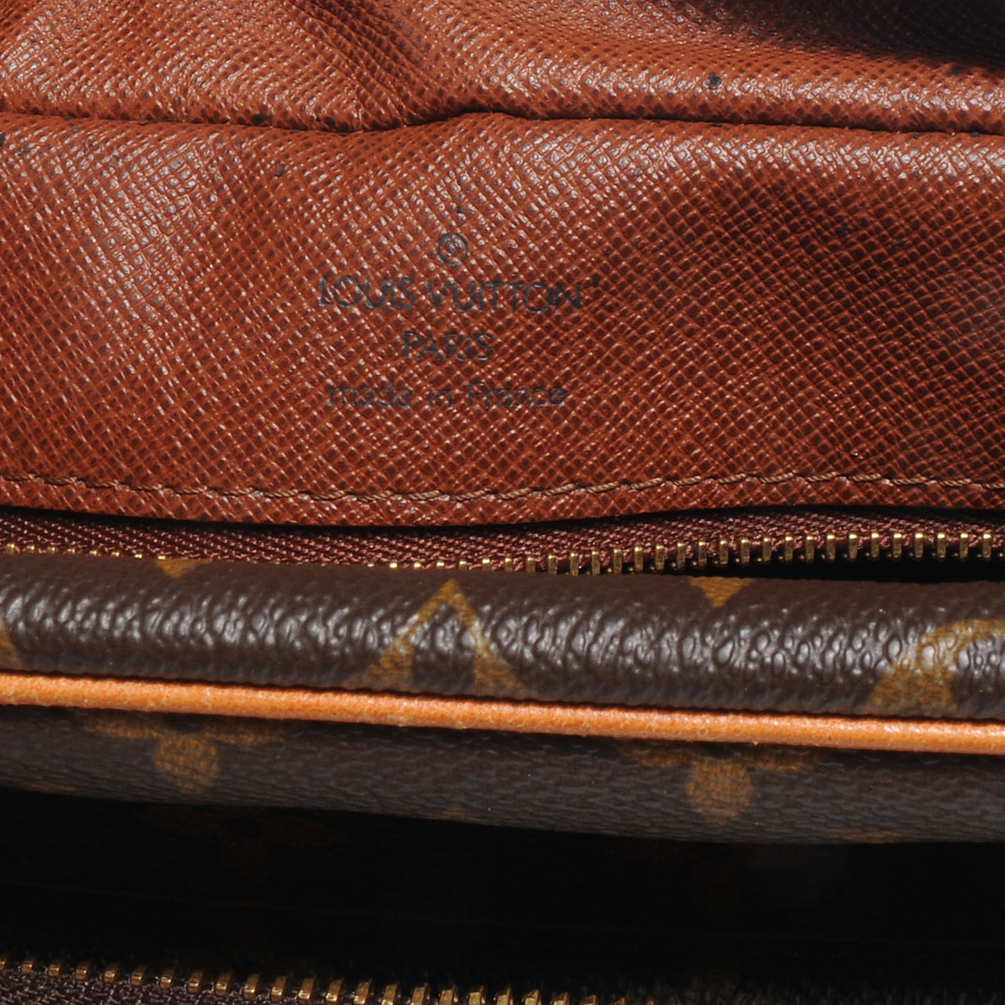Monogram Nil 28