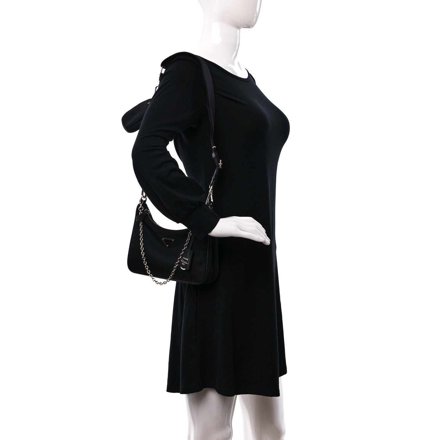 Prada Nylon Re-Edition 2005 Shoulder Bag Black 2 of 8