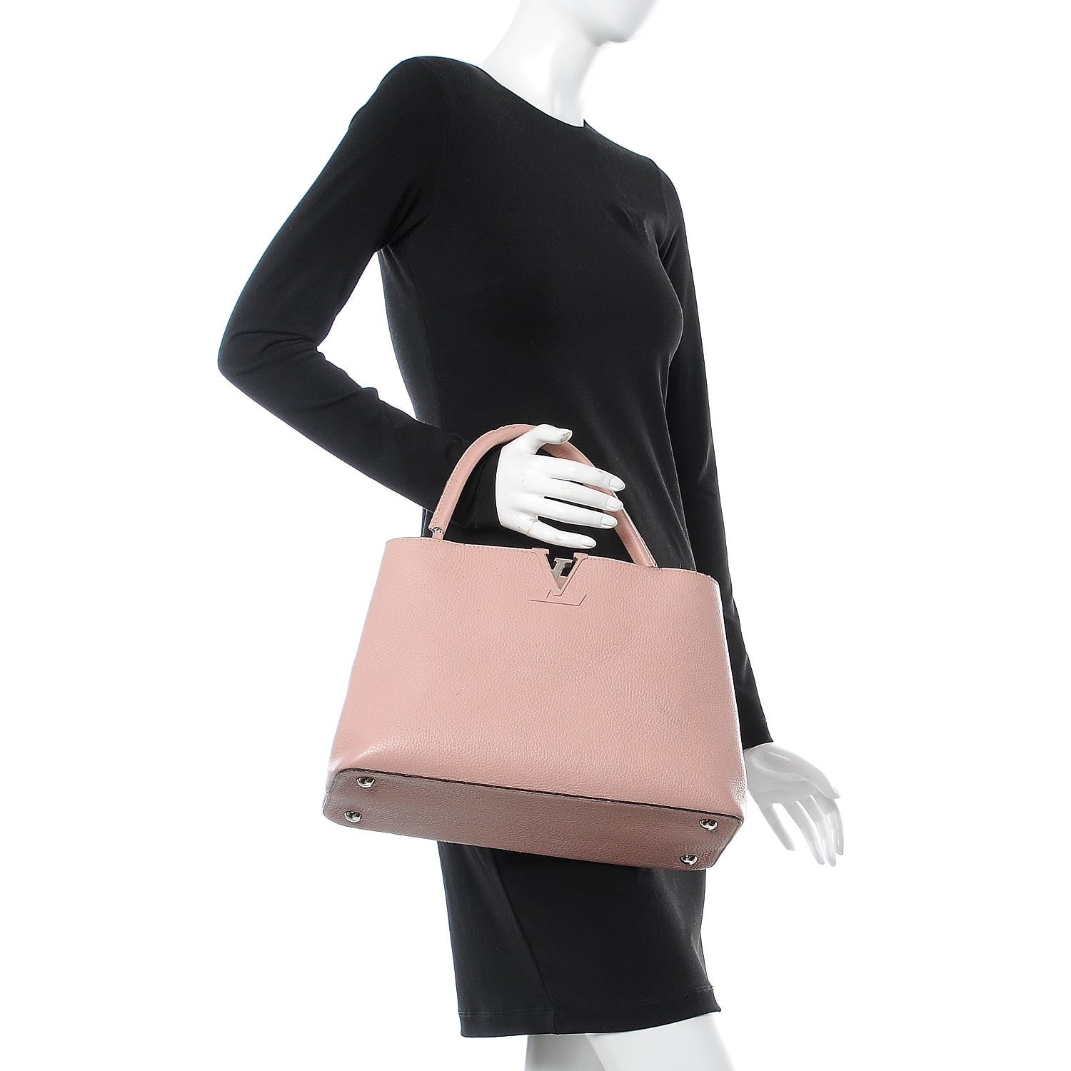 Louis Vuitton Taurillon Capucines MM Magnolia 2 of 12