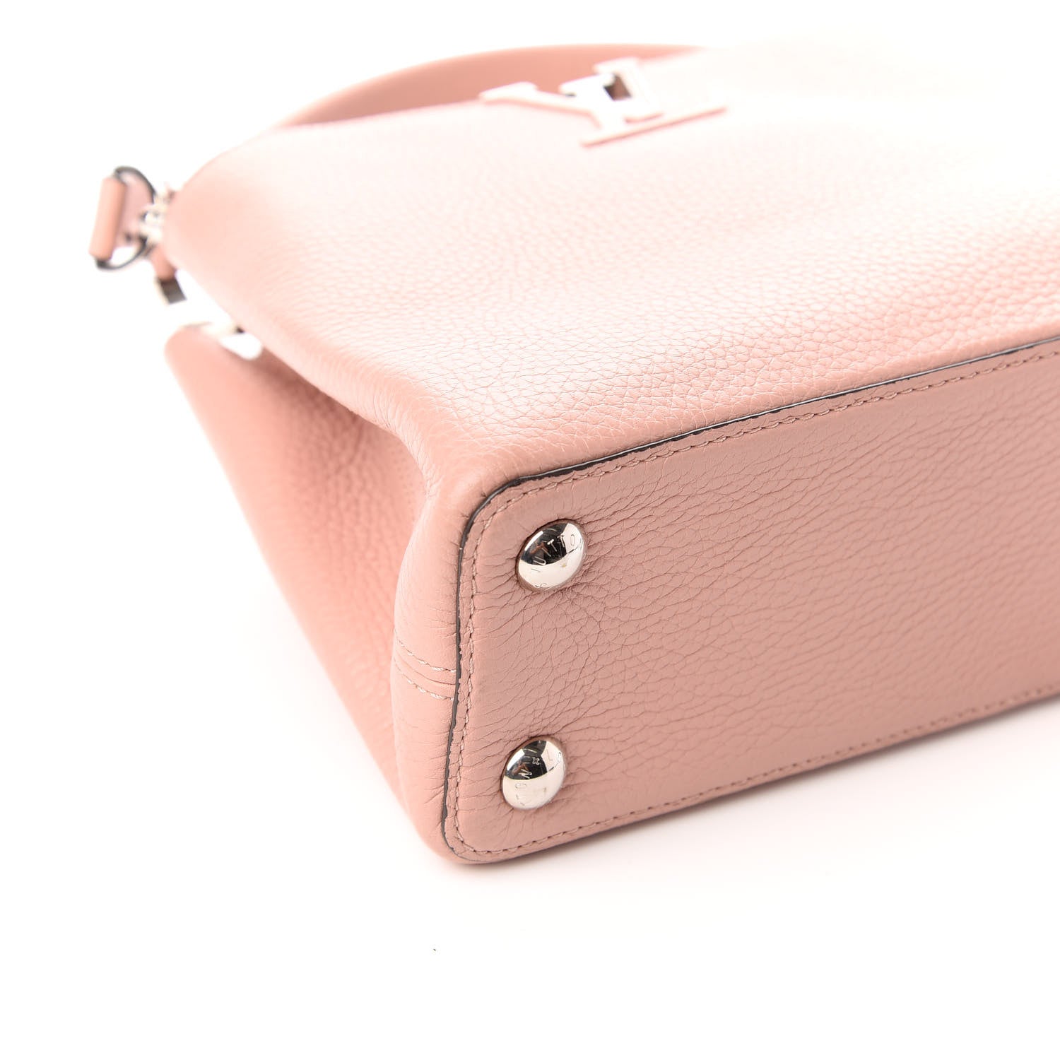 Louis Vuitton Taurillon Capucines BB Magnolia 8 of 9