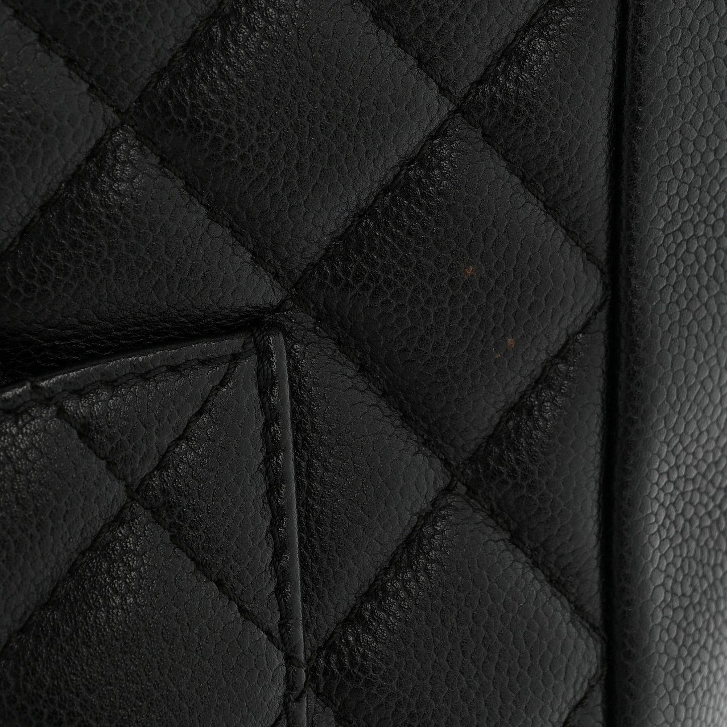 Caviar Quilted Petit Shopping Tote PST Black