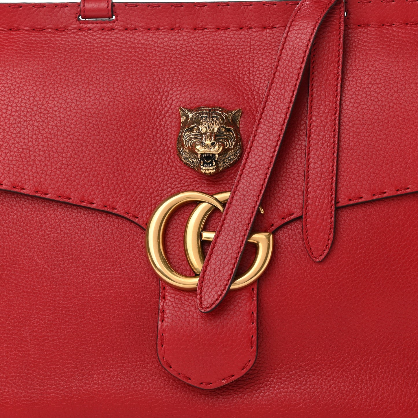Calfskin Feline Medium GG Marmont Top Handle Bag Vulcanic Red