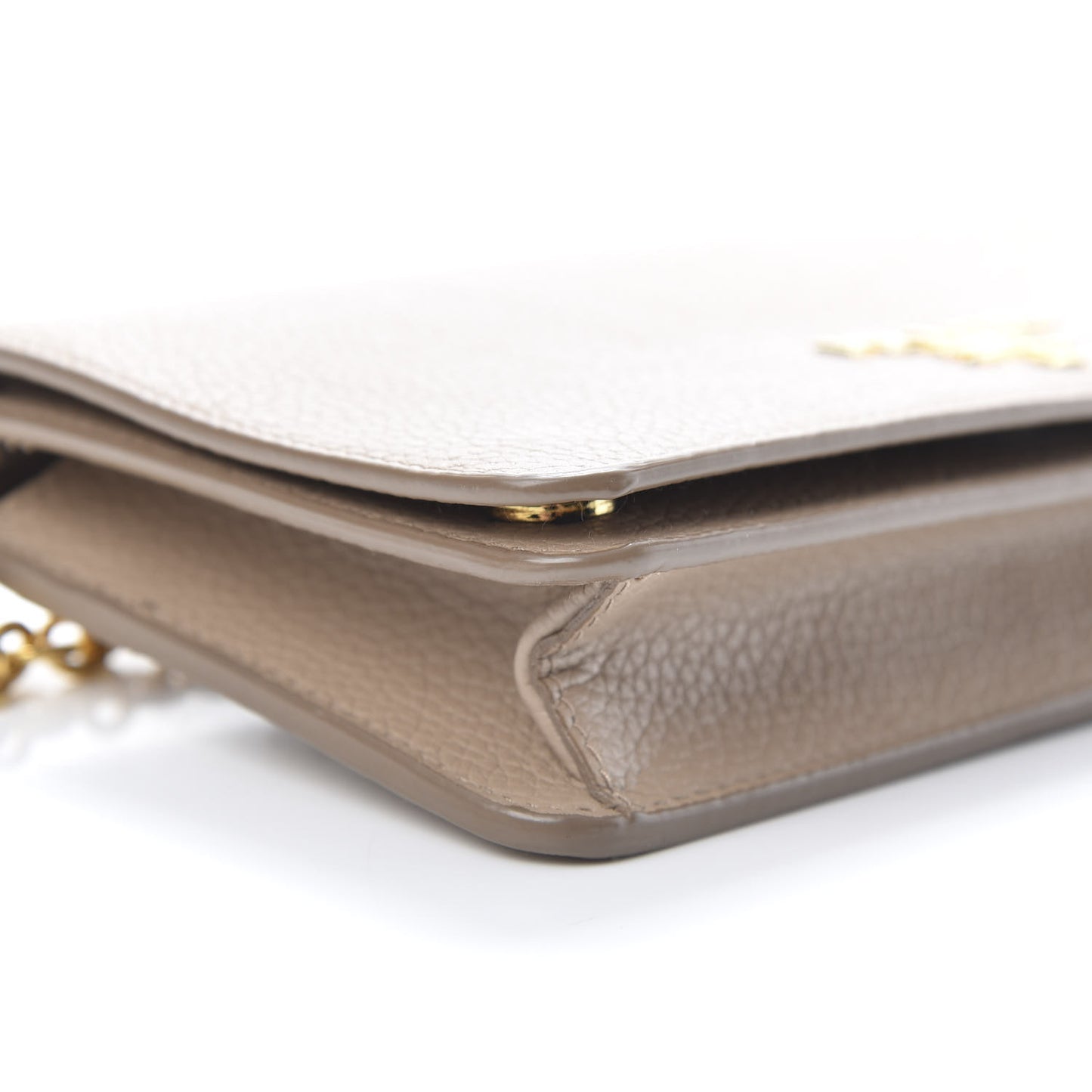 Vitello Daino Chain Wallet Cammeo
