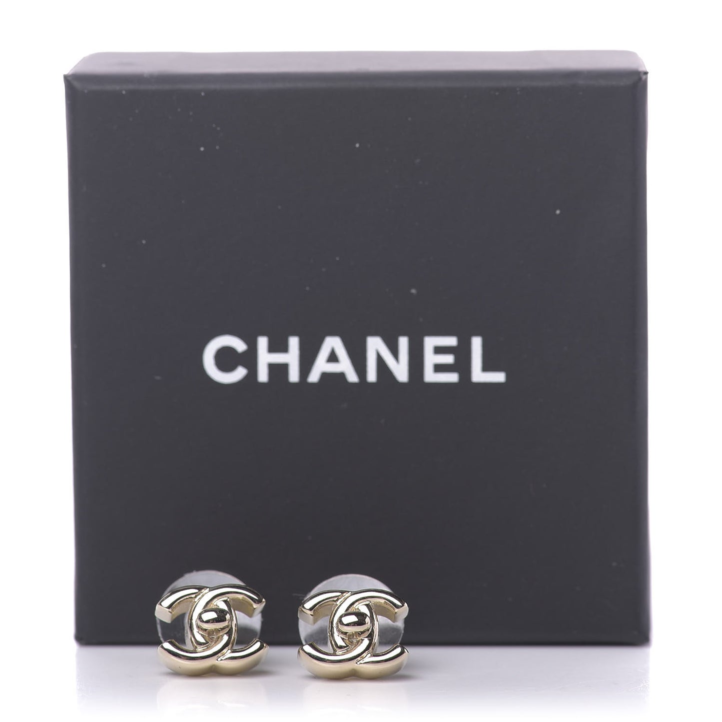 CC Turnlock Earrings Gold