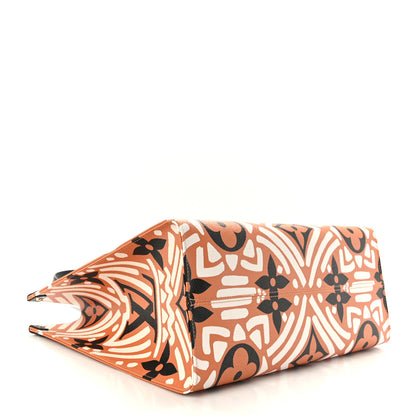 Louis Vuitton Monogram Giant Crafty Onthego GM Crème Caramel 4 of 8