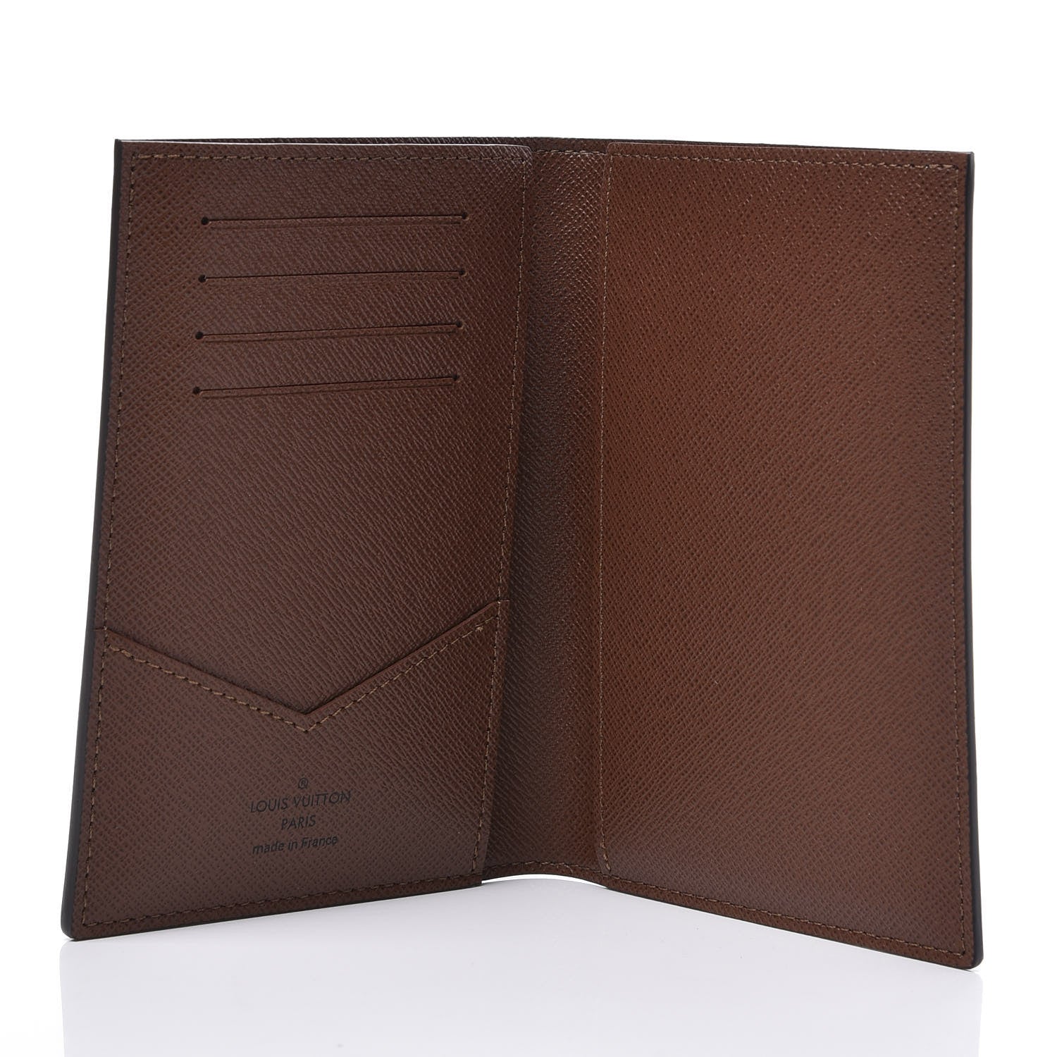 Louis Vuitton Monogram Passport Cover 4 of 8