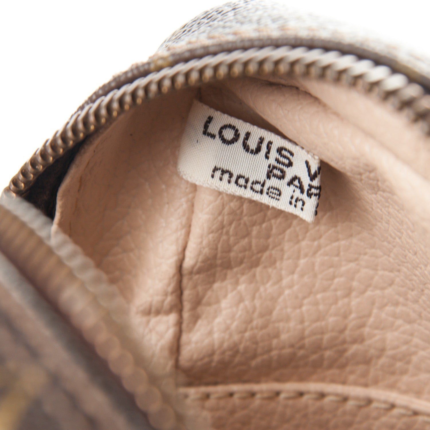 Louis Vuitton Monogram Trousse Toilette 23 6 of 9