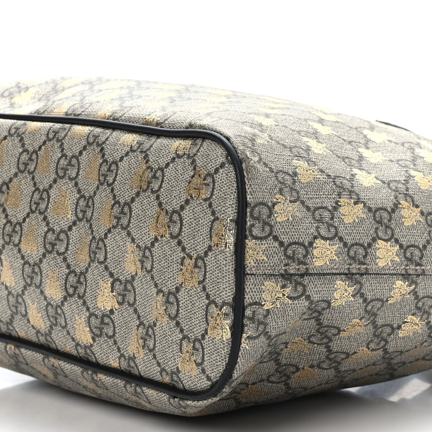 Soft GG Supreme Monogram Bees Small Crossbody Tote Beige Oro Black
