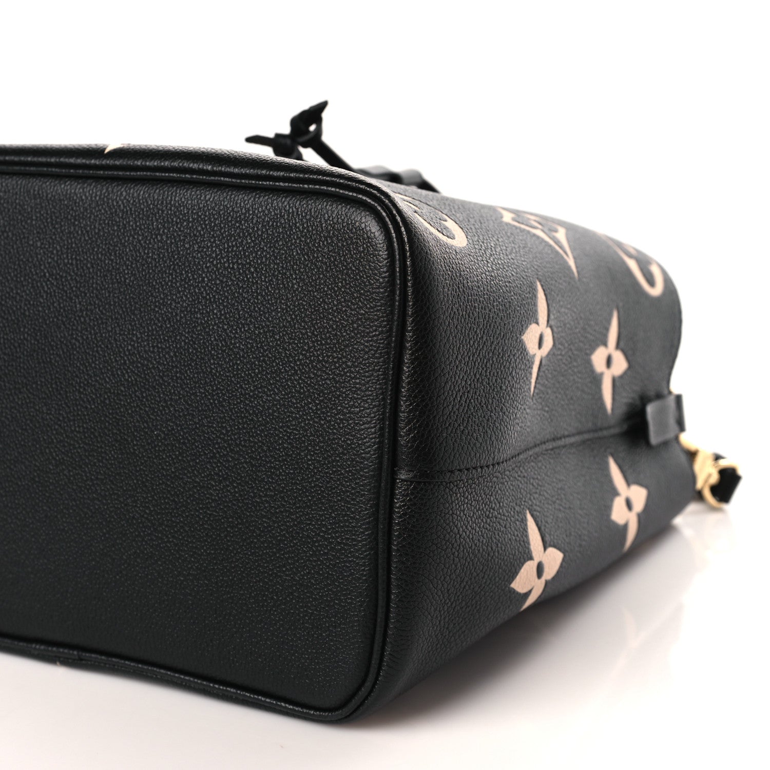Louis Vuitton Empreinte Monogram Giant Neonoe MM Black Beige 9 of 9