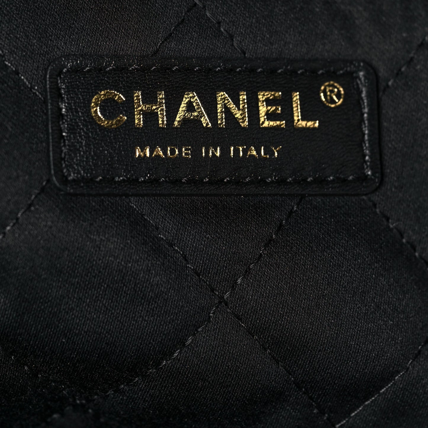Shiny Calfskin Quilted Chanel 22 Black