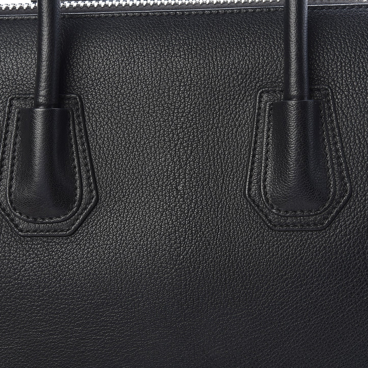 Sugar Goatskin Medium Antigona Black