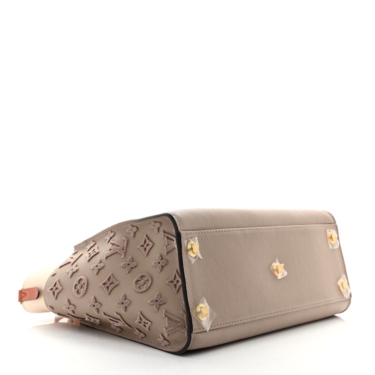 Calfskin Monogram Tufting On My Side Galet