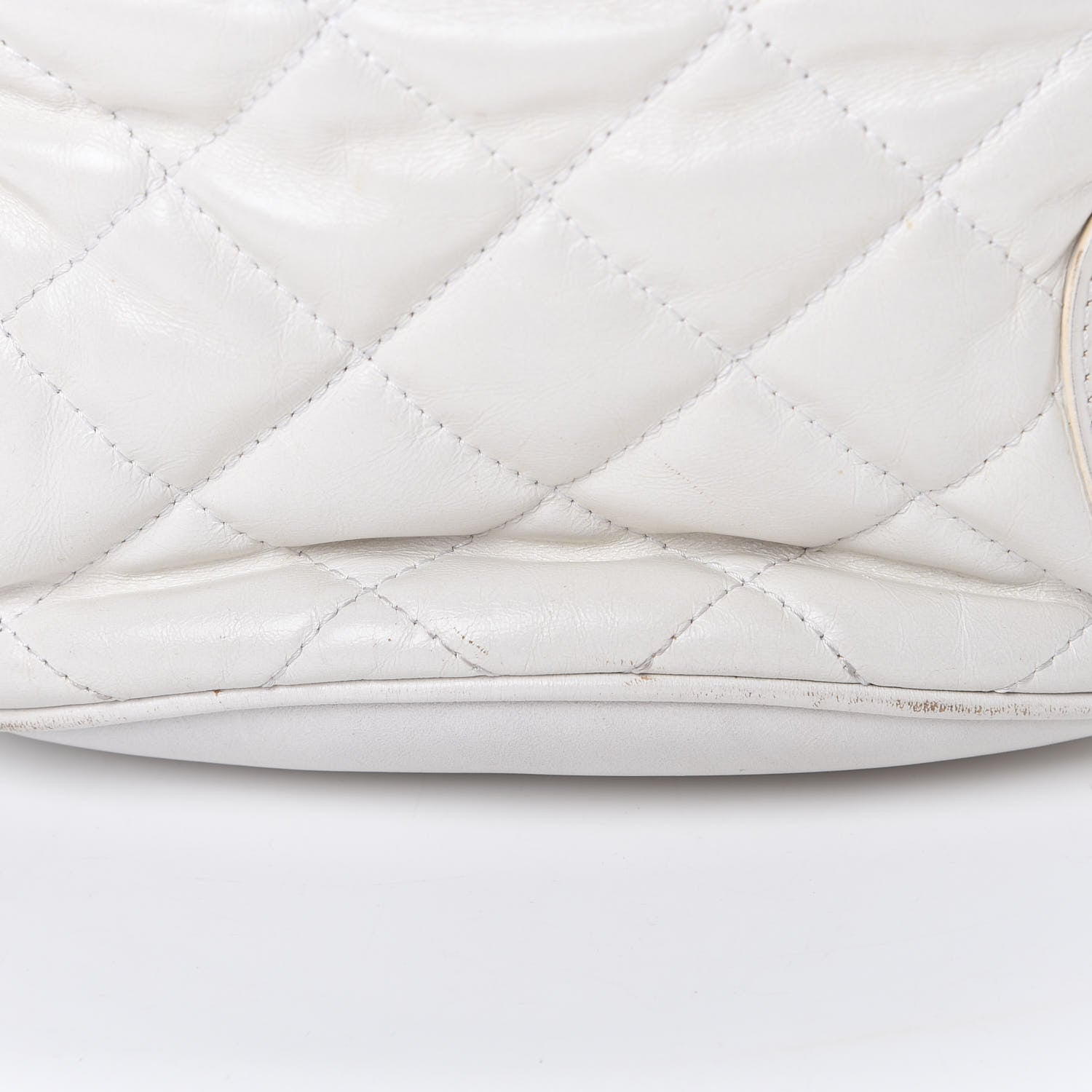Burberry Calfskin Quilted Bucket Shoulder Bag White 18 of 18