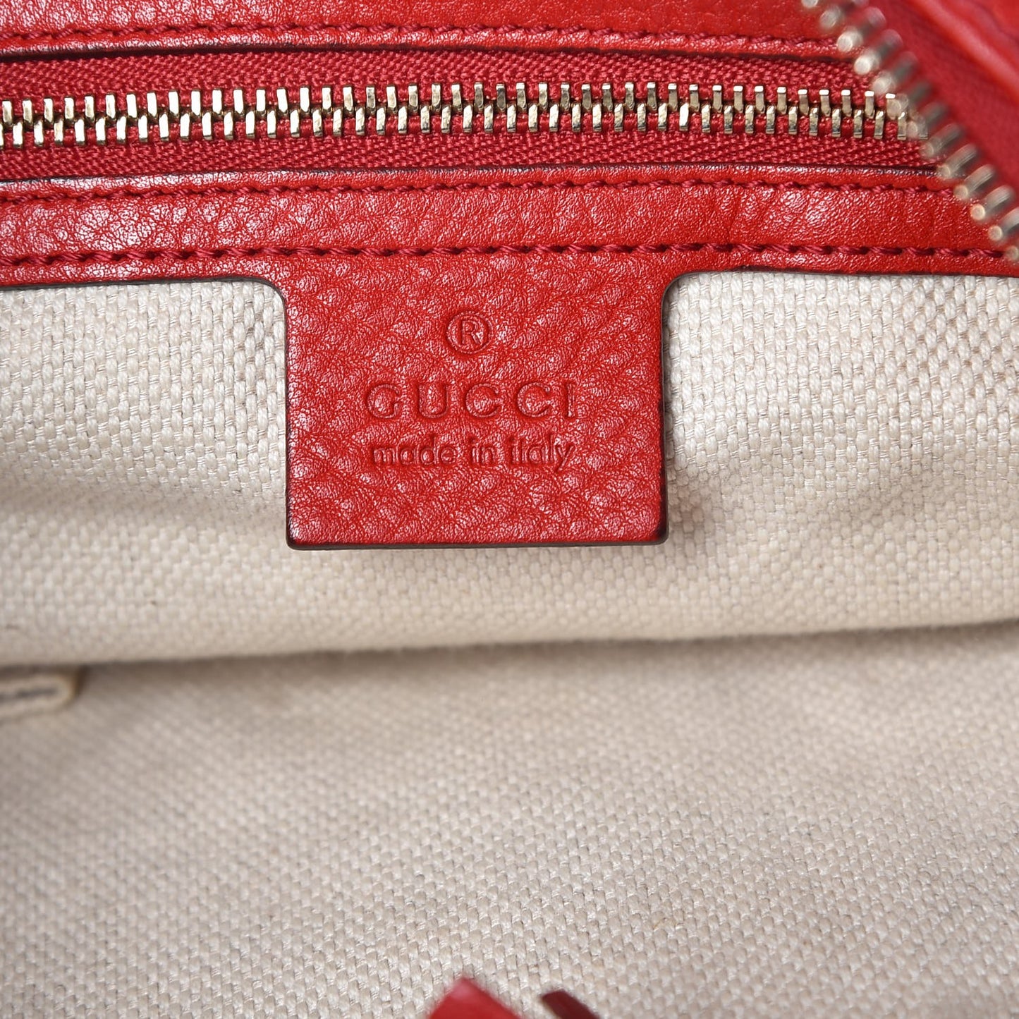 Pebbled Calfskin Large Soho Hobo Red