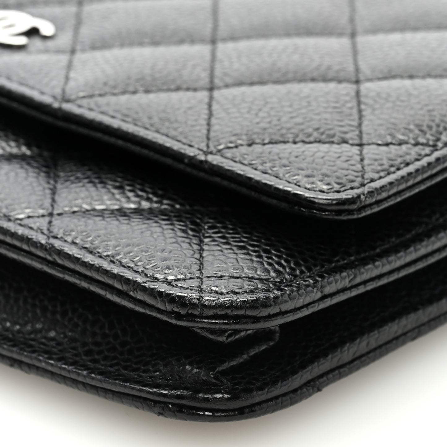 Caviar Quilted Wallet on Chain WOC Black