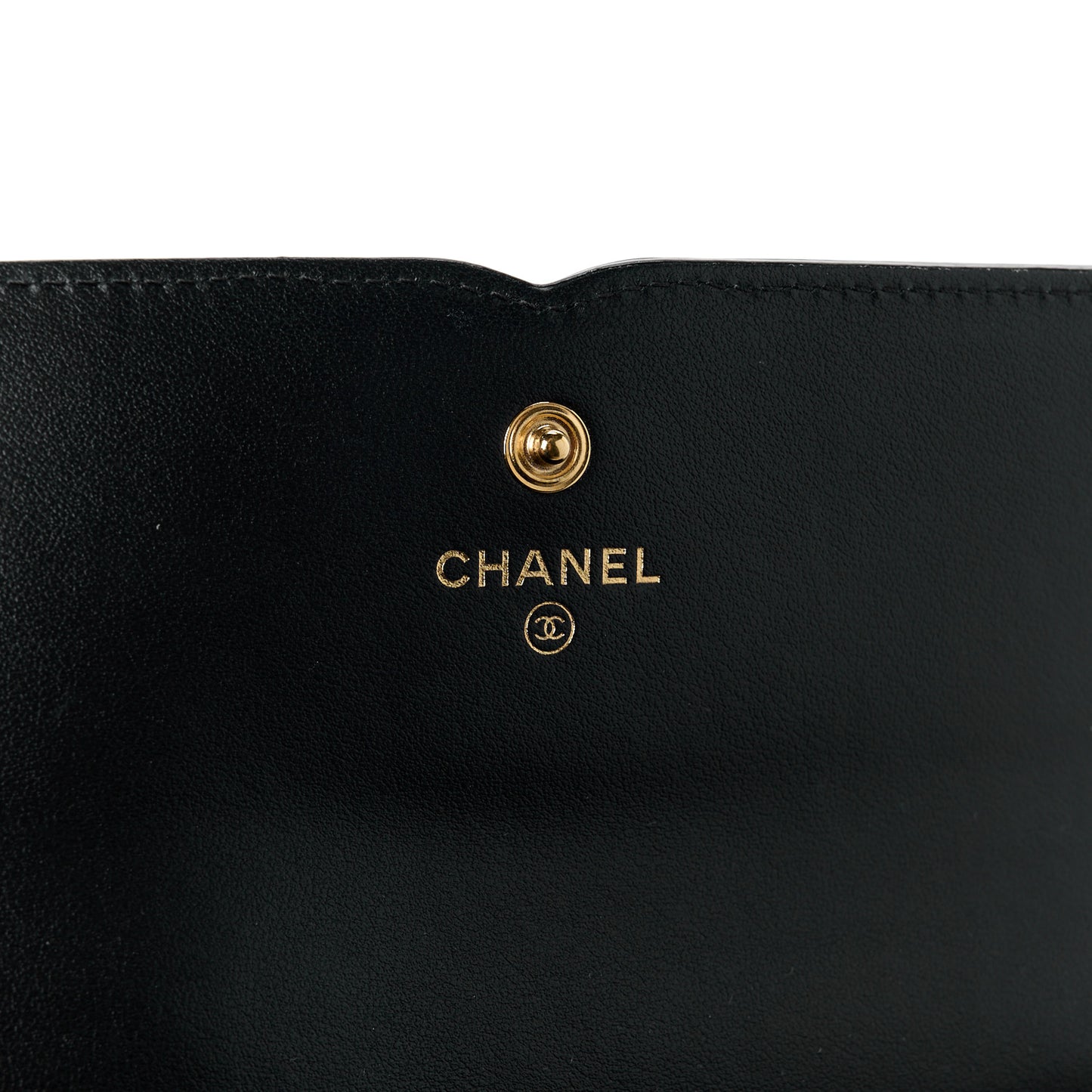 Caviar Quilted Filigree Large Gusset Flap Wallet Black