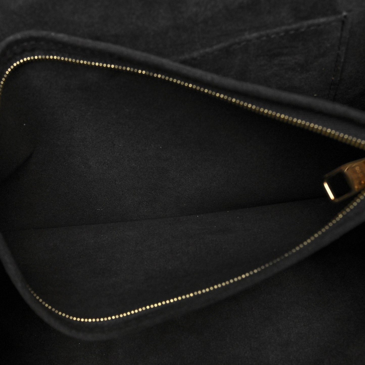 Reverse Monogram Dauphine MM