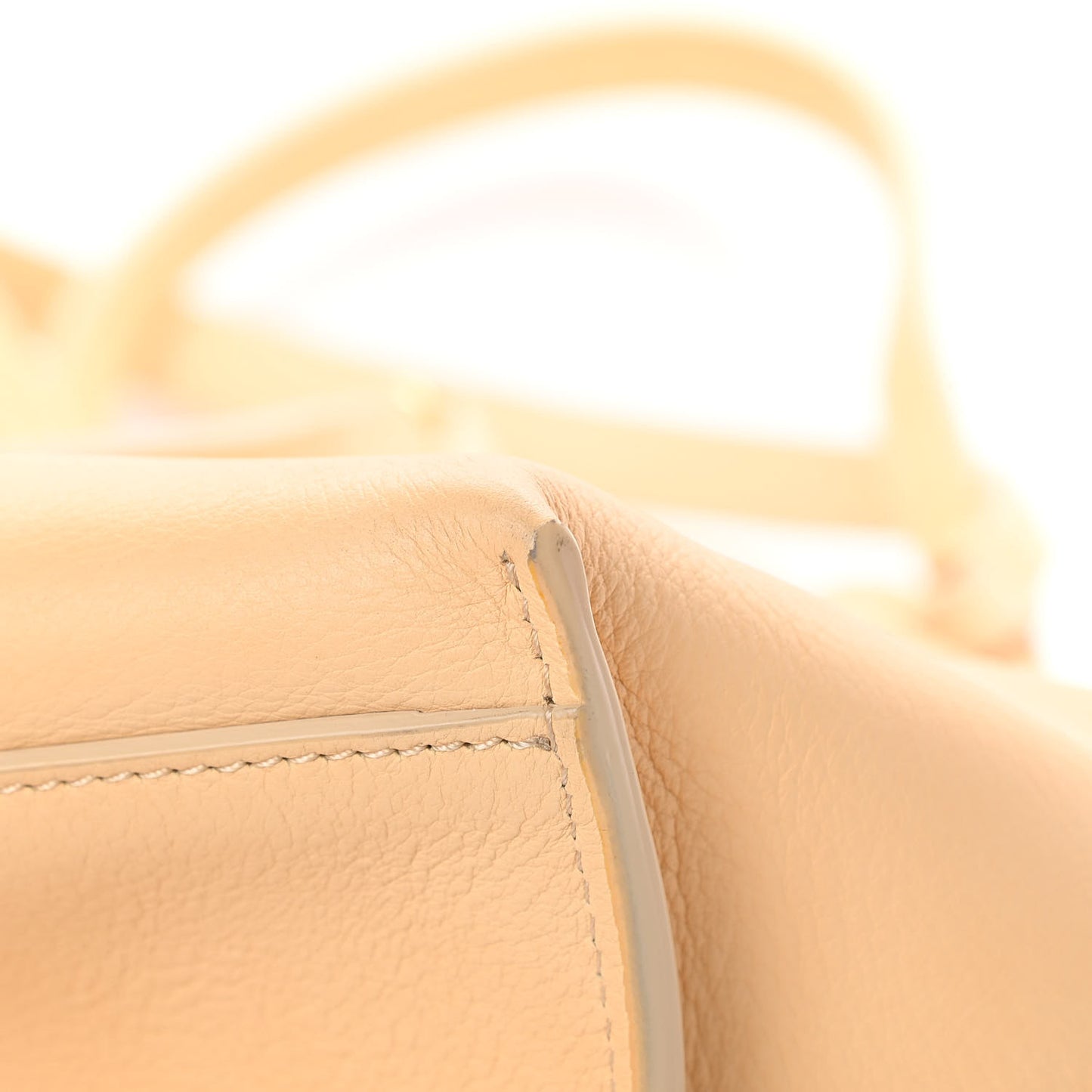 Smooth Calfskin Medium Vick Tote Blondie Beige