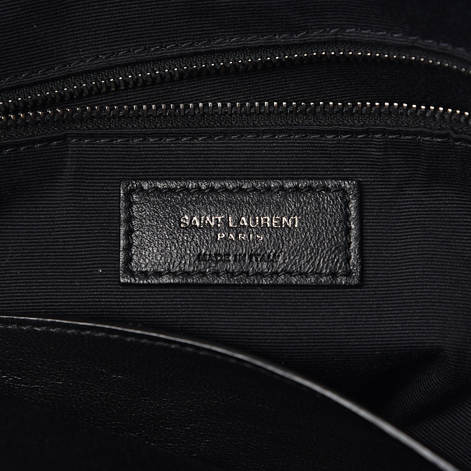 Saint Laurent Crinkled Calfskin Matelasse Monogram Niki Shoulder Bag Storm 6 of 10
