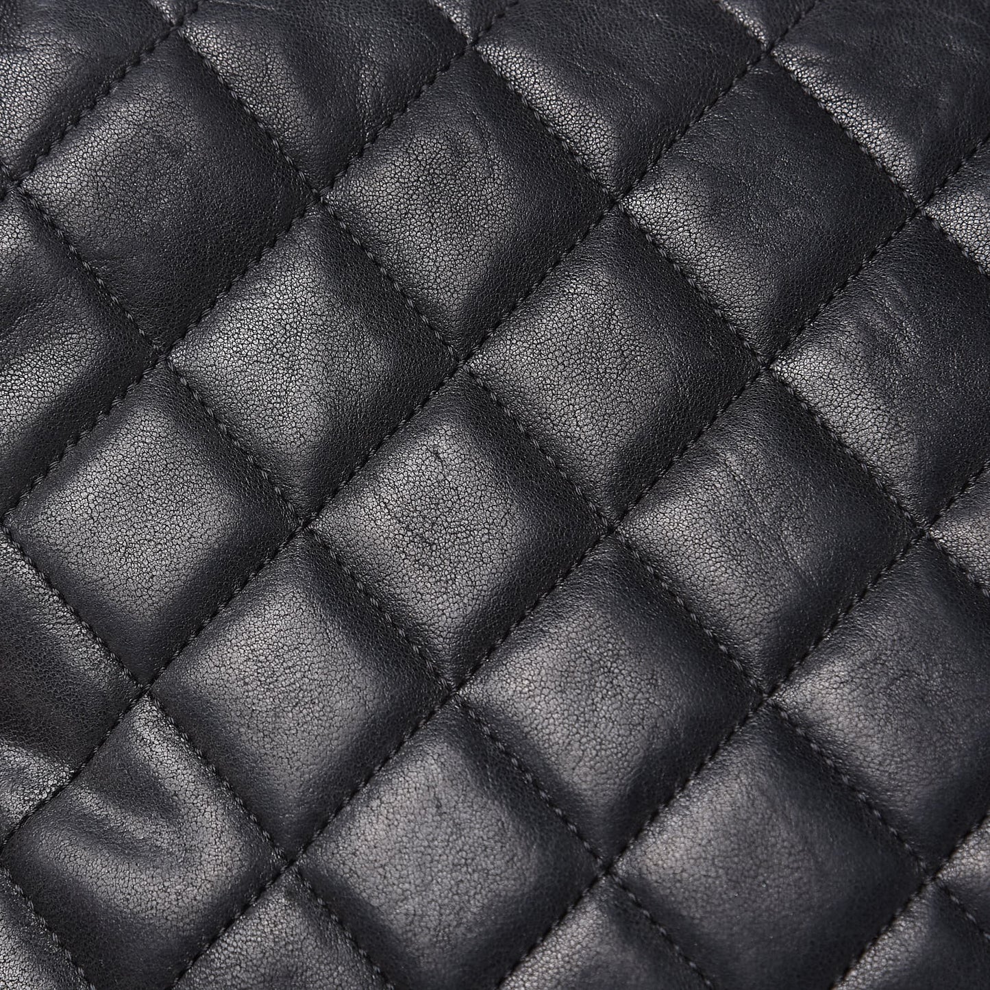 Lambskin Quilted Medium Leo Lion Flap Clutch Black