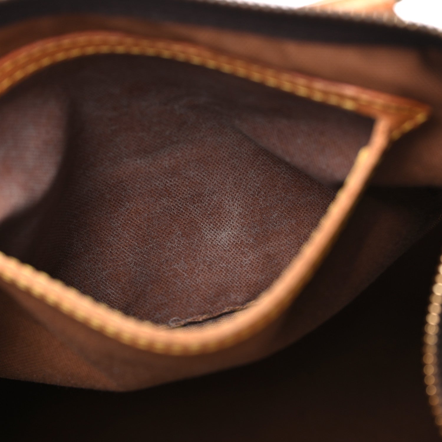 Louis Vuitton Monogram Speedy 40 14 of 20