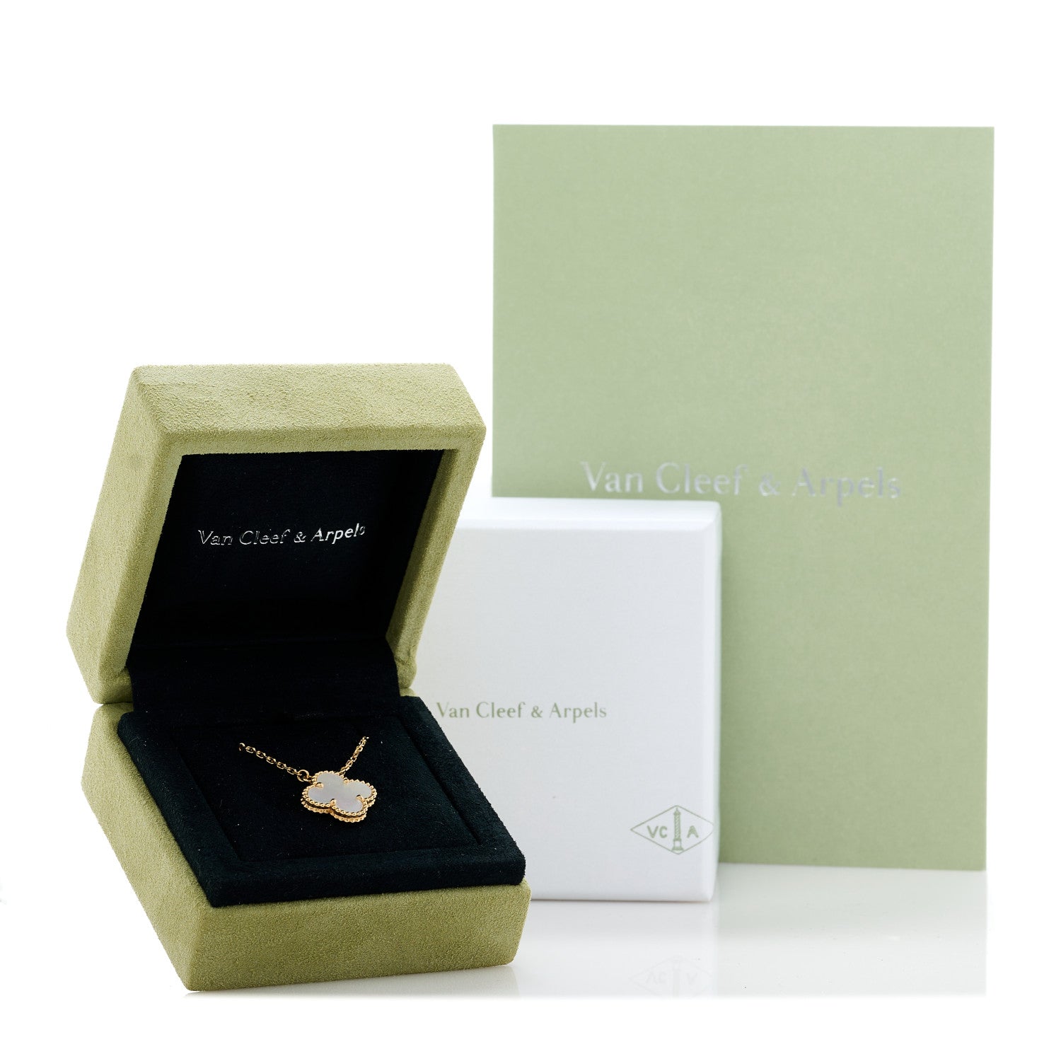 Van Cleef & Arpels 18K Yellow Gold Mother of Pearl Vintage Alhambra Pendant Necklace 6 of 6