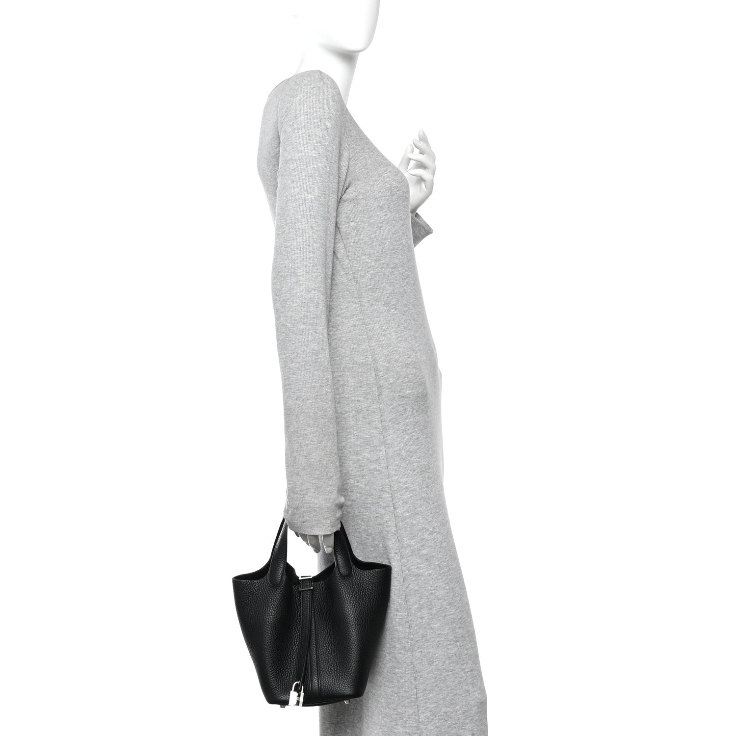 Hermes Taurillon Clemence Picotin Lock 18 PM Black 2 of 11