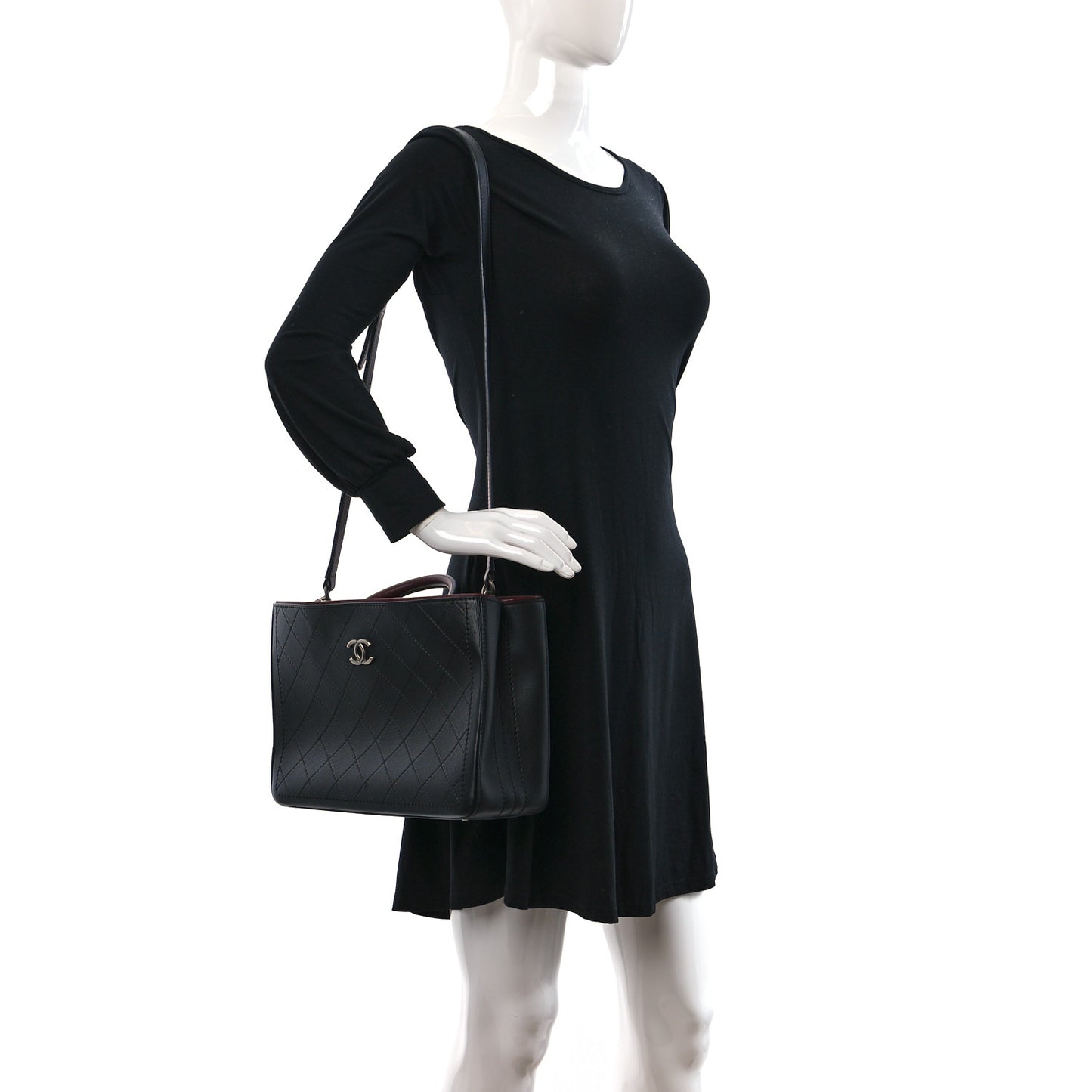 Bullskin Stitched Bi-Color Medium Shopping Tote Black