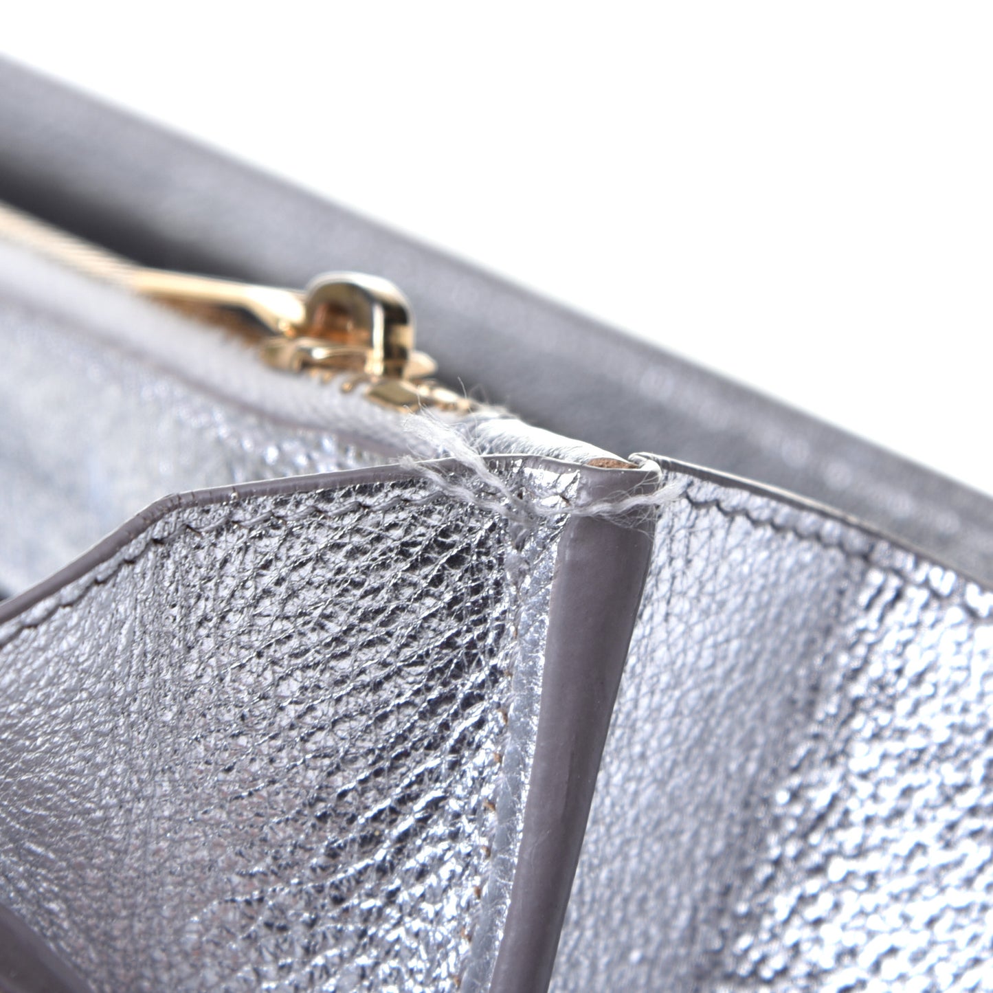 Metallic Calfskin Monogram Chain Wallet Argento