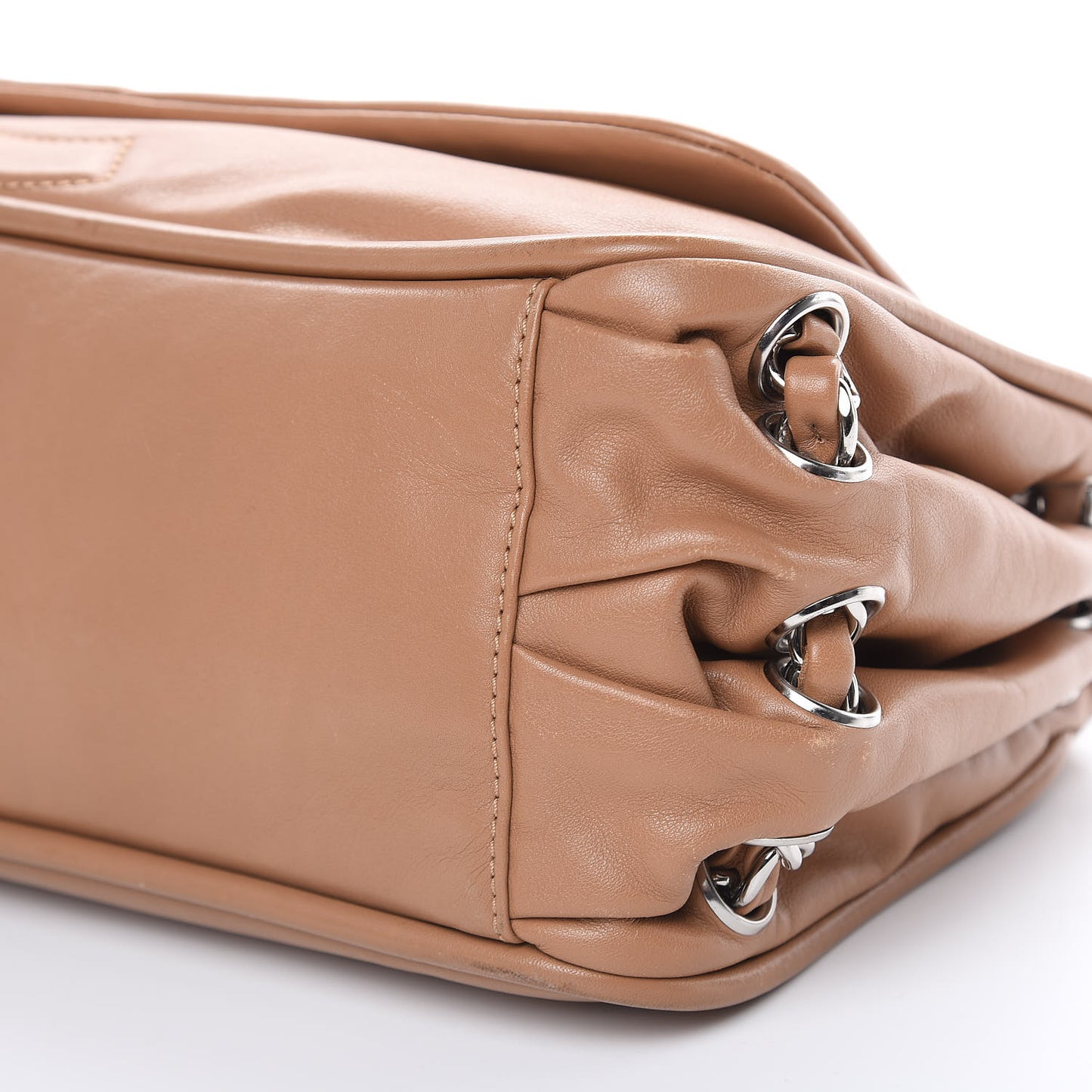 Calfskin Diagonal Ligne Flap Beige