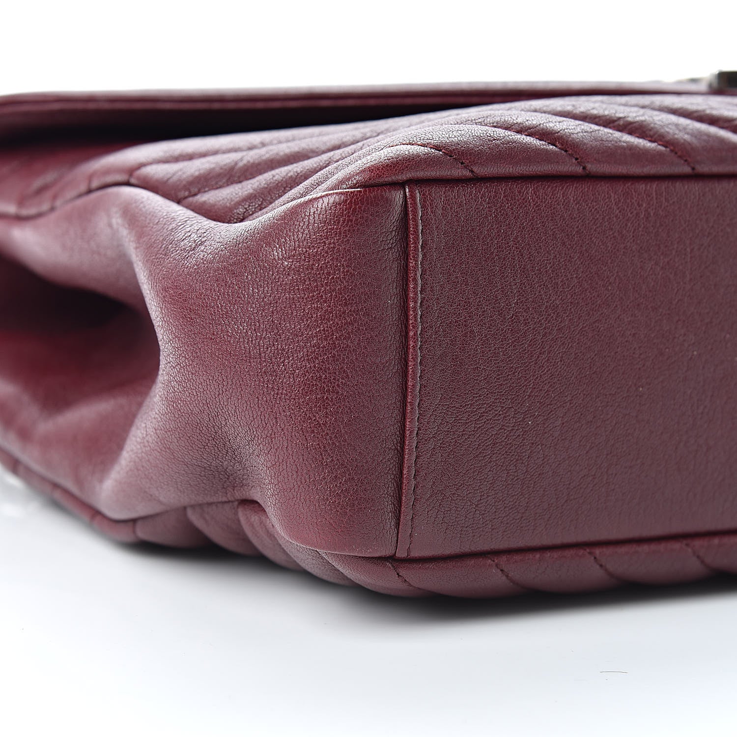 Saint Laurent Sheepskin Matelasse Chevron Large Monogram Satchel Rouge Legion 11 of 12