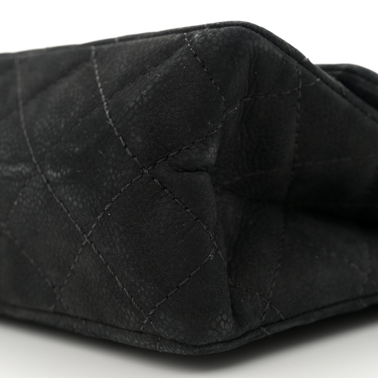 Chanel Iridescent Caviar Quilted 2.55 Reissue 226 Flap Black 10 of 11