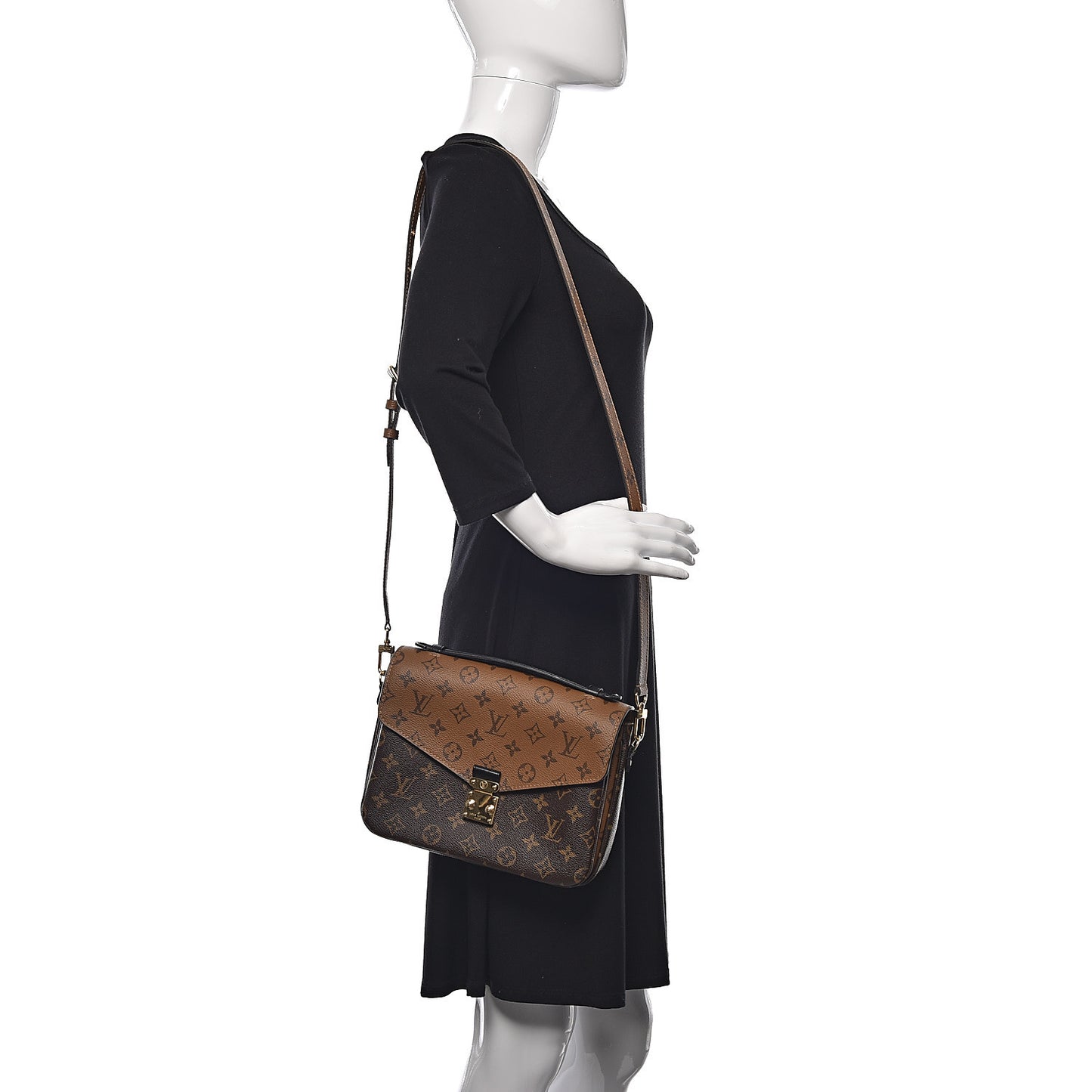 Reverse Monogram Pochette Metis