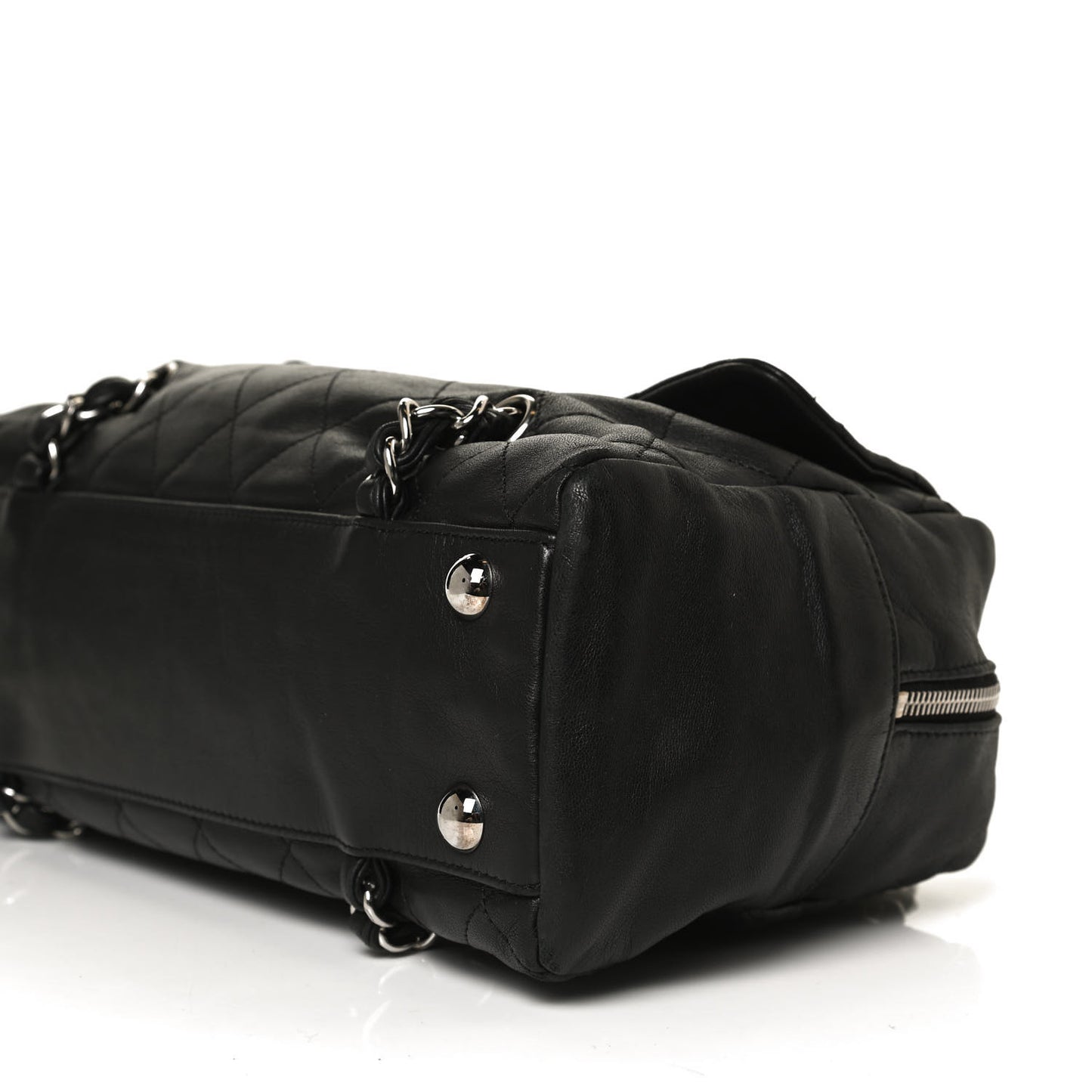 Lambskin Quilted Medium Chain Around Tote Black