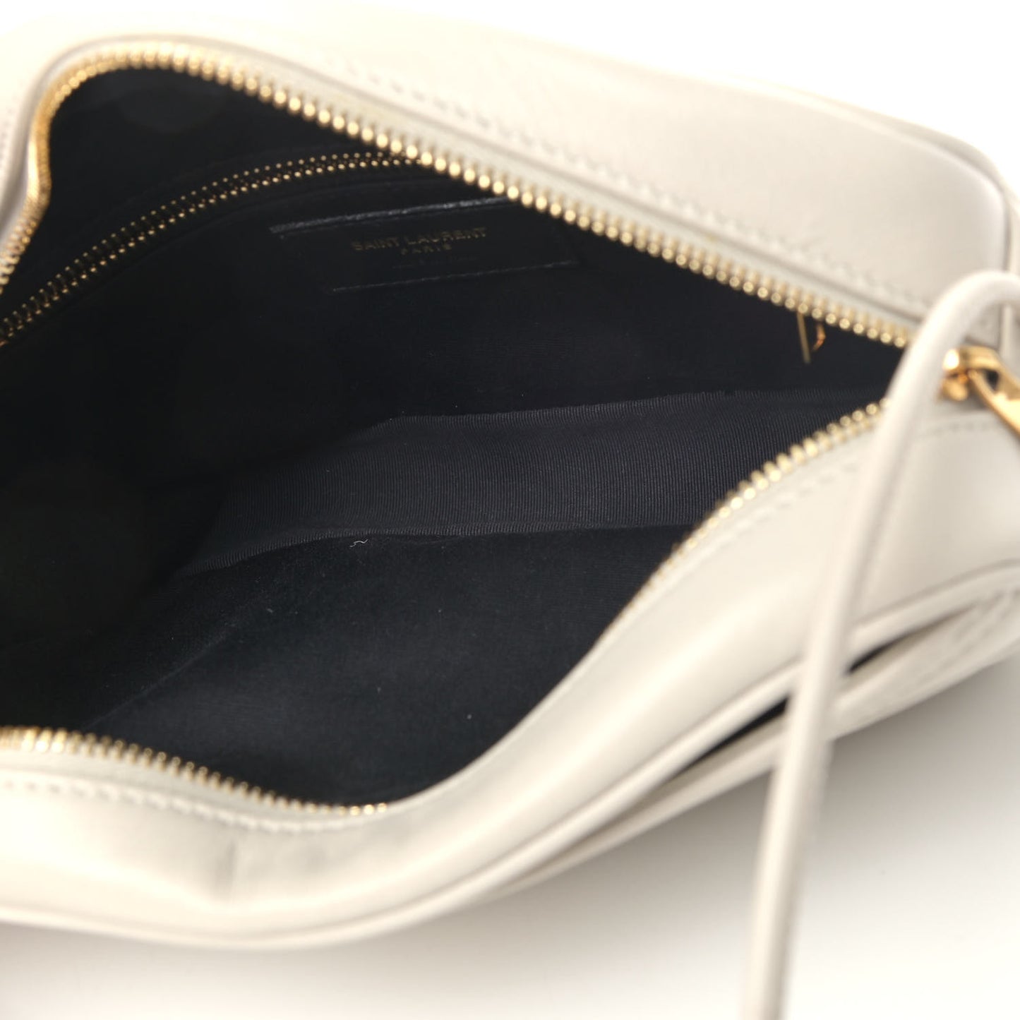 Lambskin Quilted Victoire Camera Bag Blanc Vintage