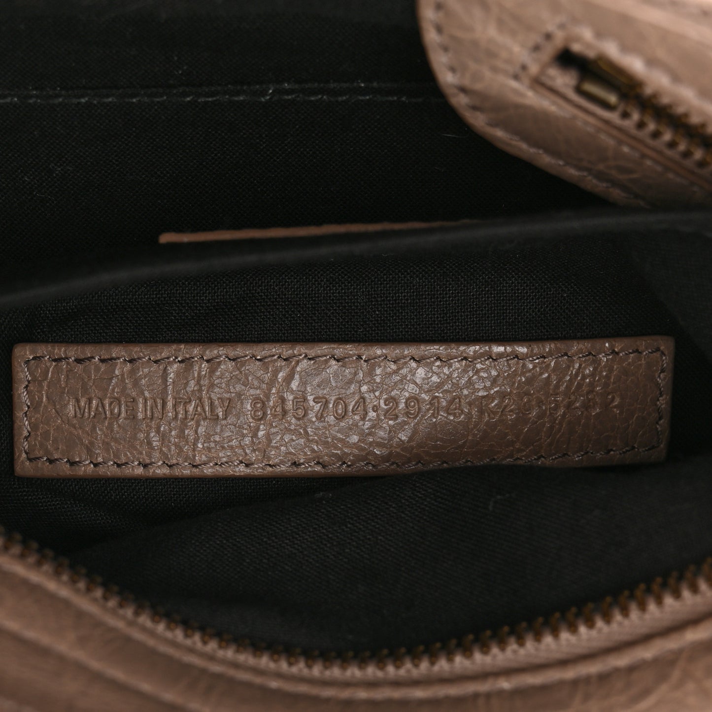 Agneau Arena Classic Hardware East West Le City Sesame