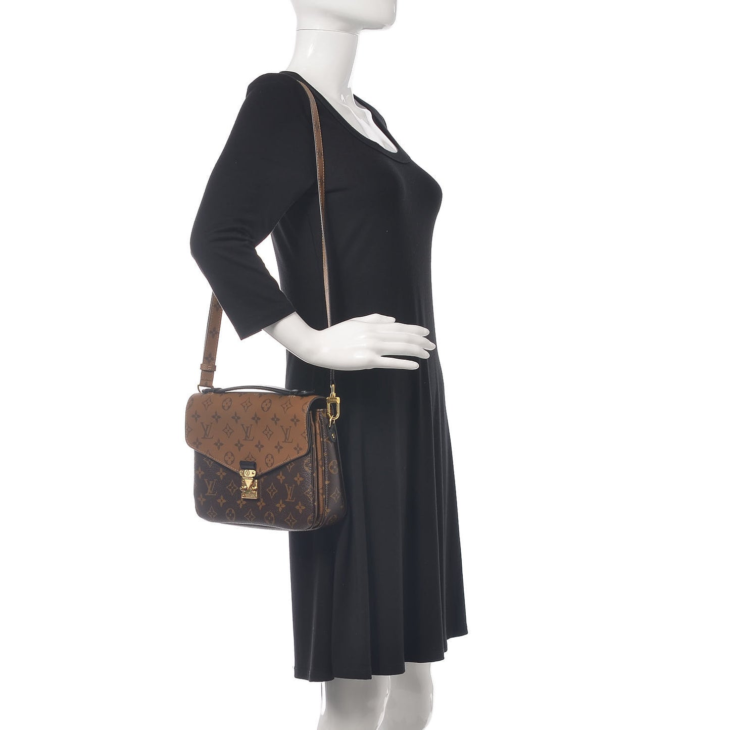 Reverse Monogram Pochette Metis