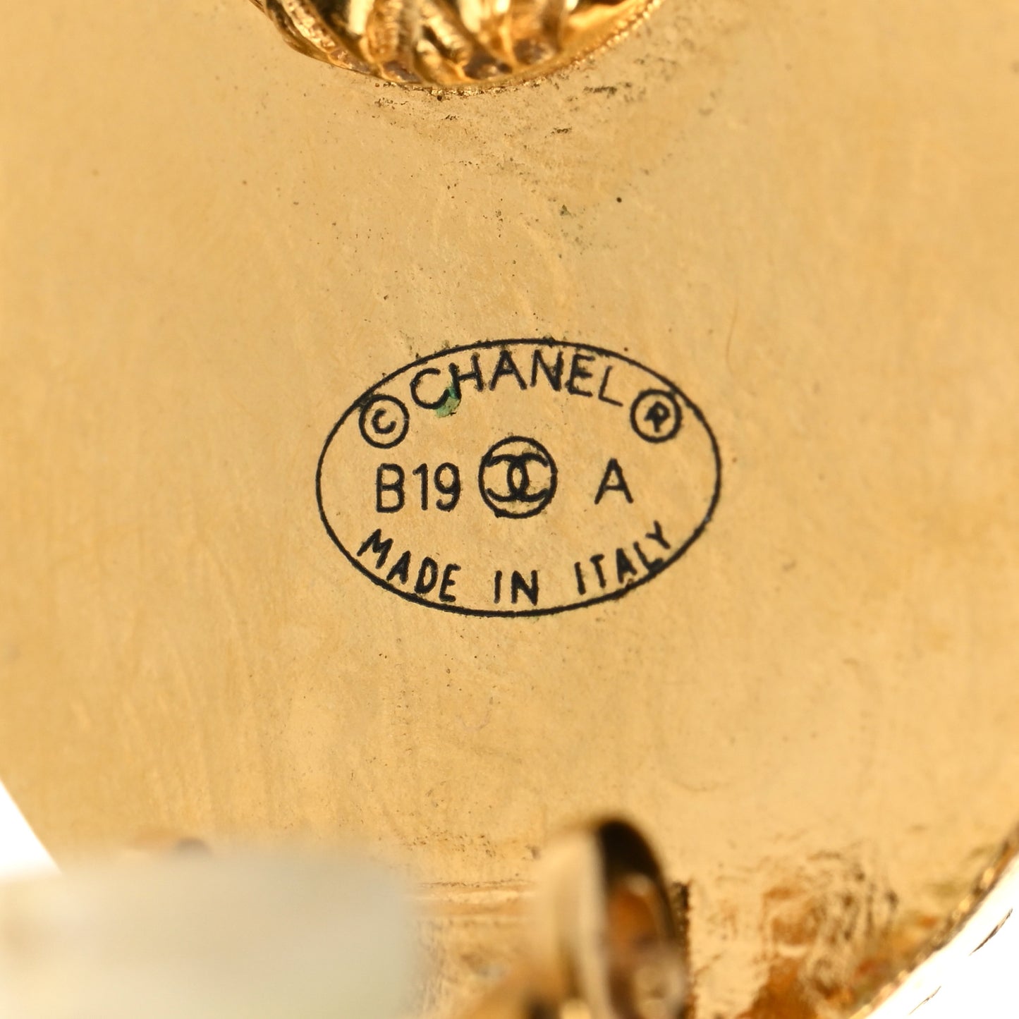 Resin Along The Nile CC Clip On Earrings Gold Black