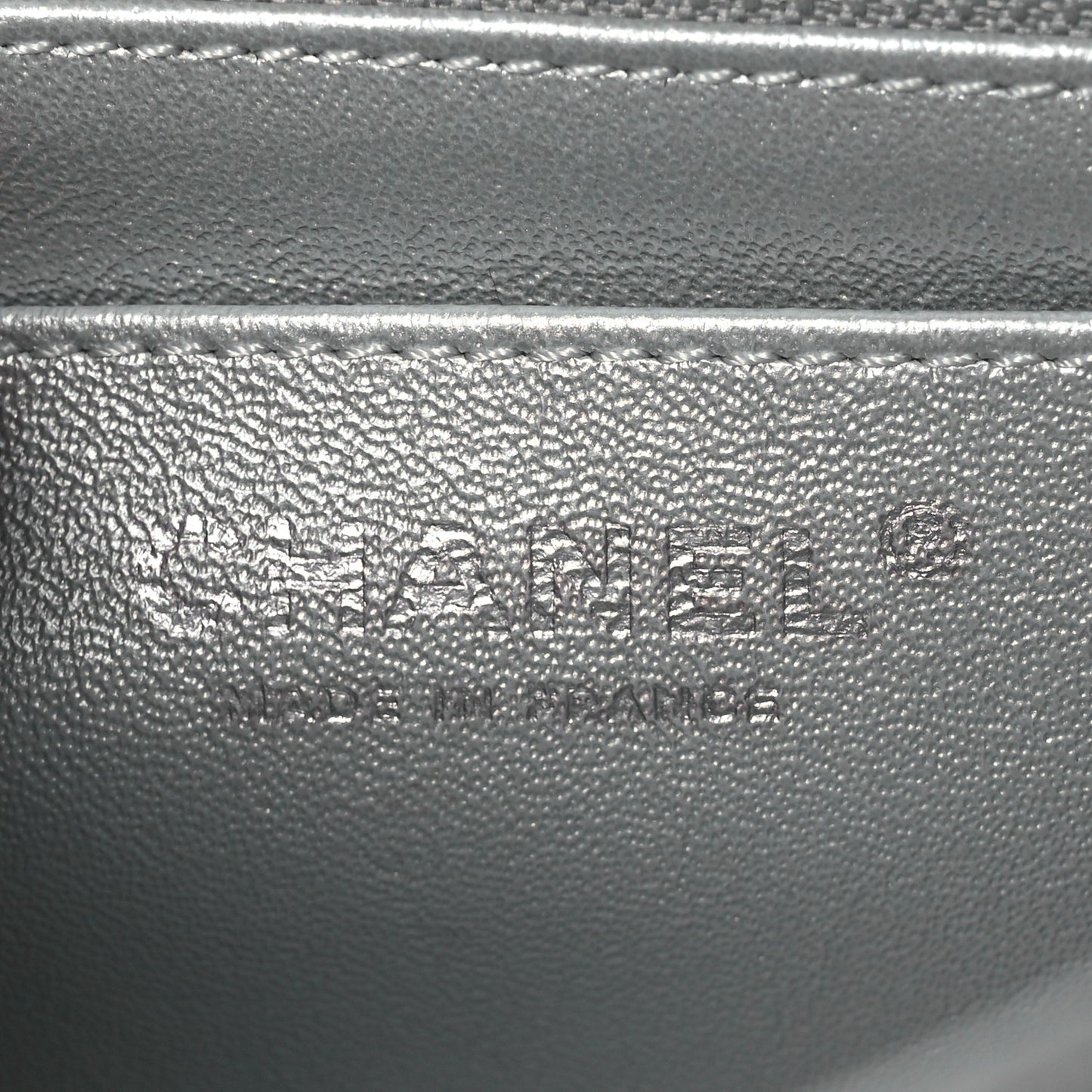 Metallic Grained Calfskin Quilted 2.55 Reissue Mini Flap Silver