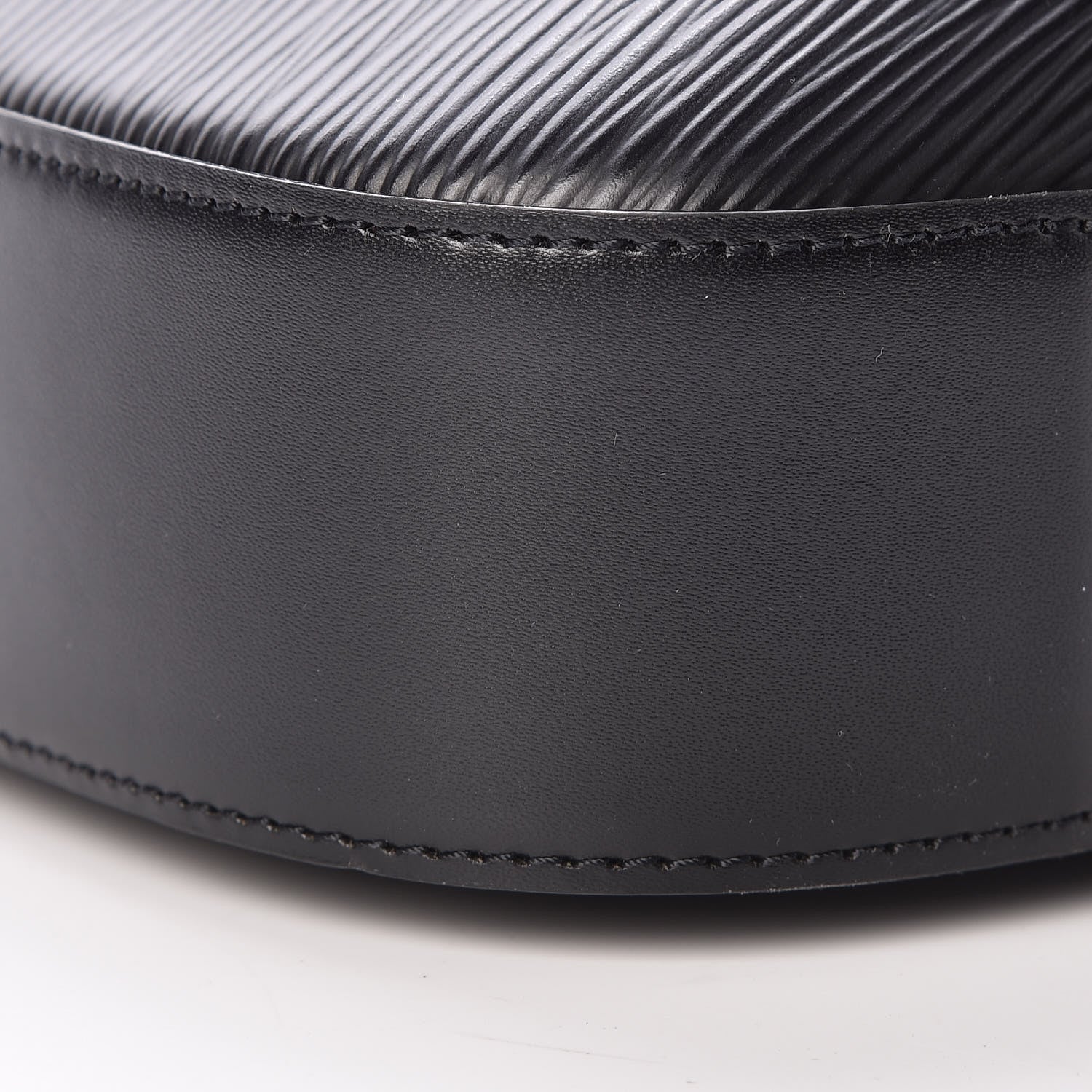 Louis Vuitton Epi Reverie Black 8 of 10