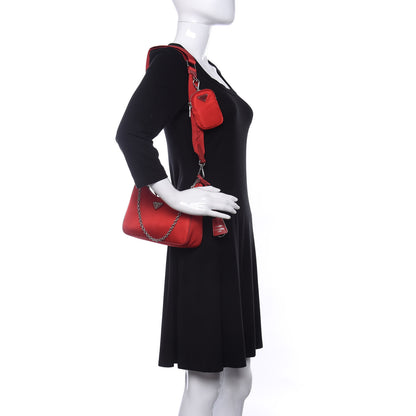 Prada Nylon Re-Edition 2005 Shoulder Bag Rosso 2 of 11