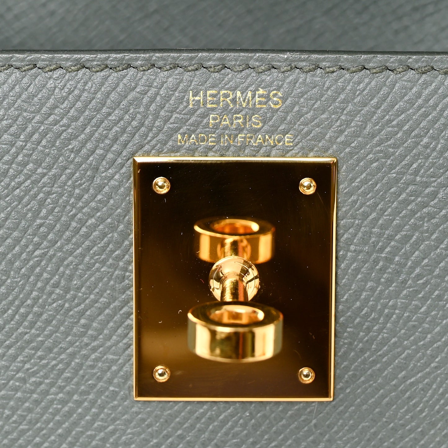 Epsom Kelly Sellier 28 Vert Amande