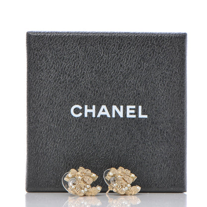Chanel Pearl CC Earrings Light Gold 5 of 5