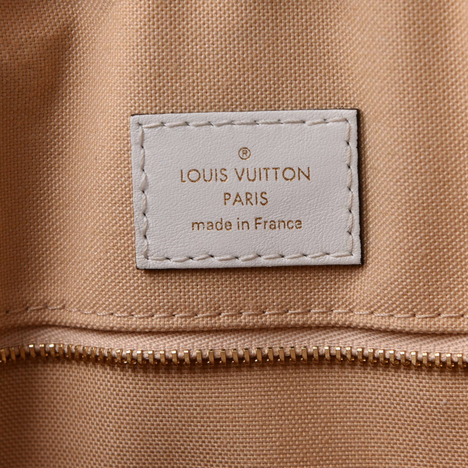 Louis Vuitton Monogram Giant Onthego GM Kaki Beige 6 of 10