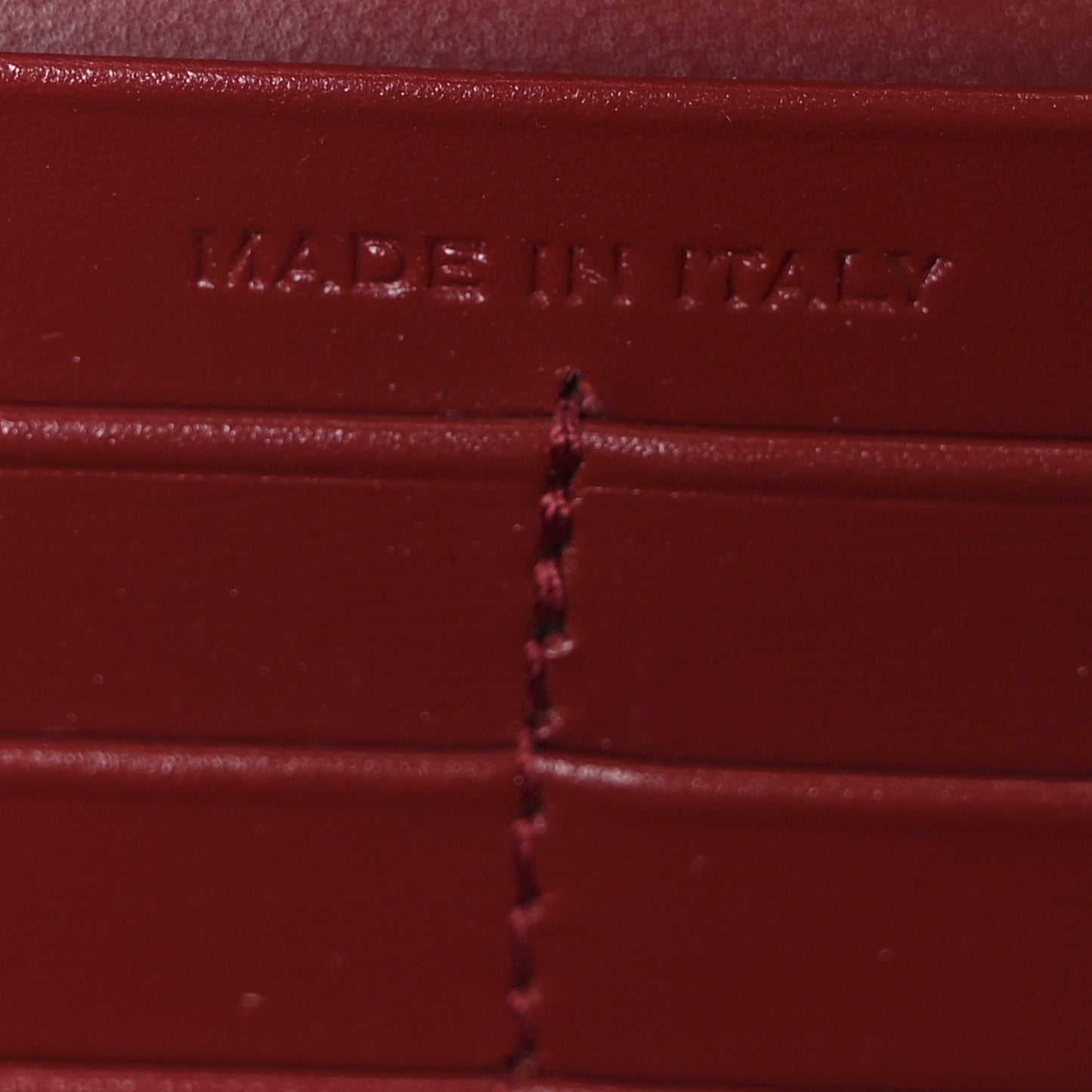 Smooth Calfskin Le Maillon Chain Wallet Opyum Red