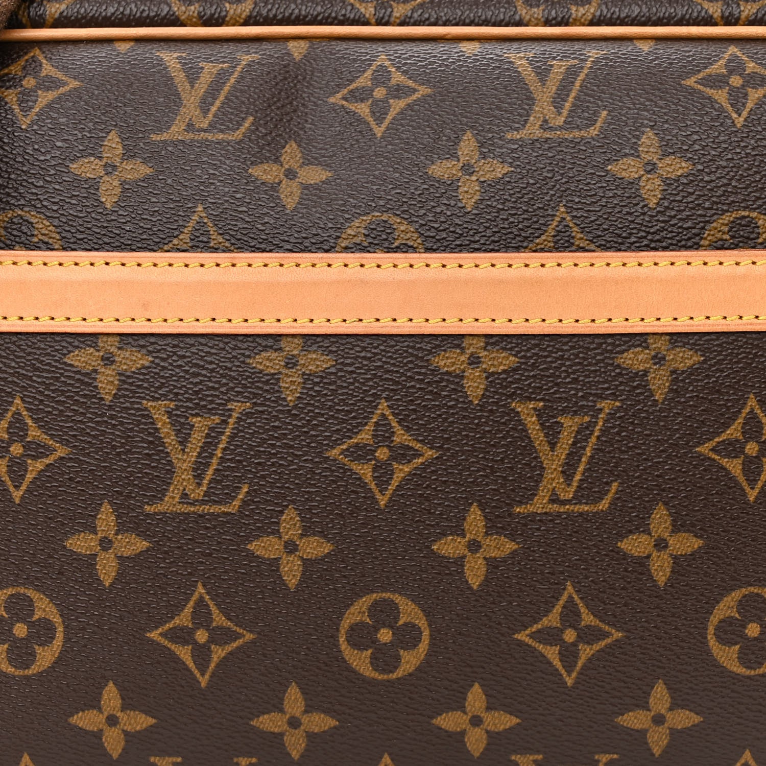 Louis Vuitton Monogram Reporter PM 9 of 13